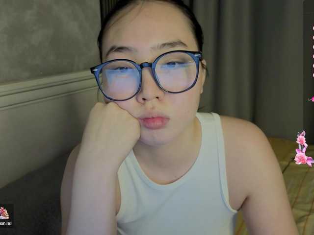 spooky-tyan webcam