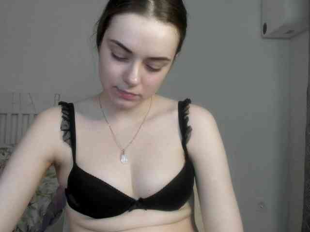 Agnesshy webcam