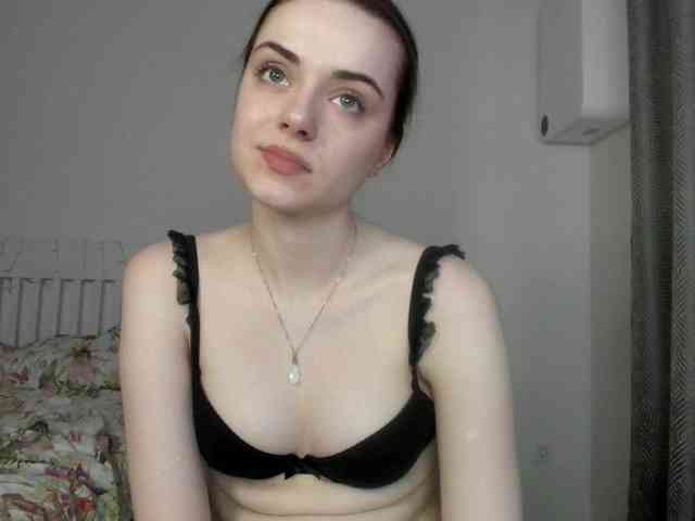 Agnesshy webcam