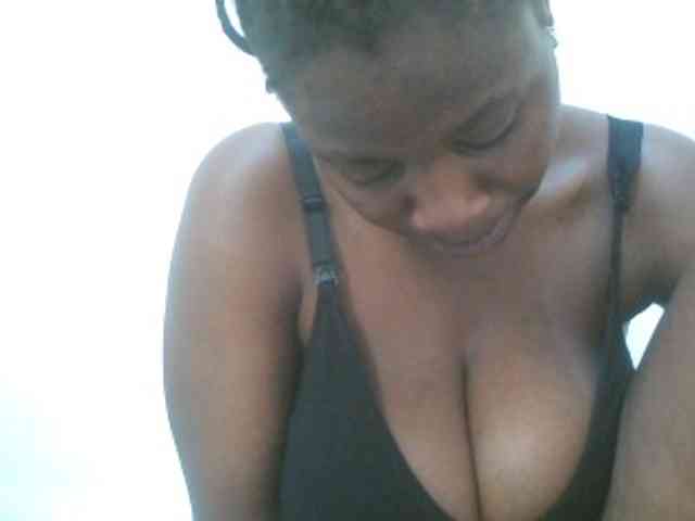 Bigboobs77 webcam