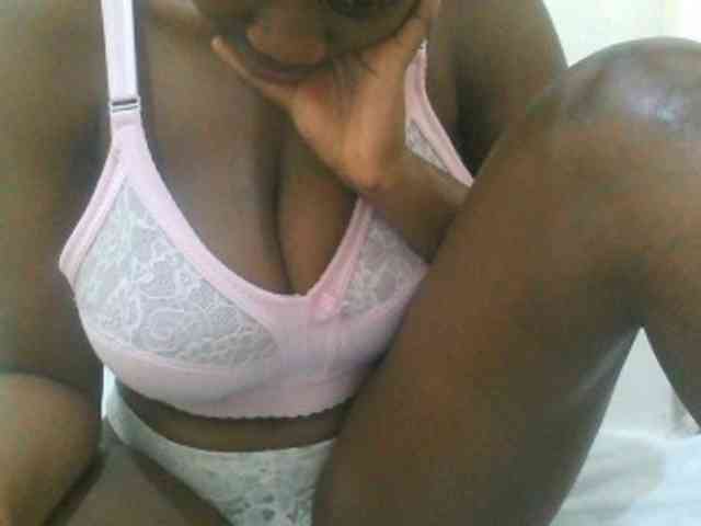 Bigboobs77 webcam