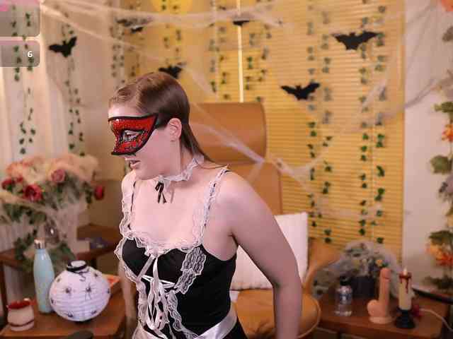 QuinnRMonroe webcam