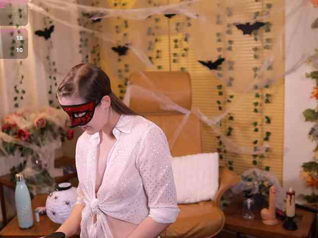 QuinnRMonroe webcam