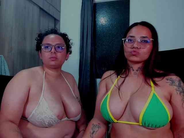 MABELANDDANNY webcam