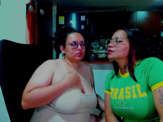 MABELANDDANNY webcam