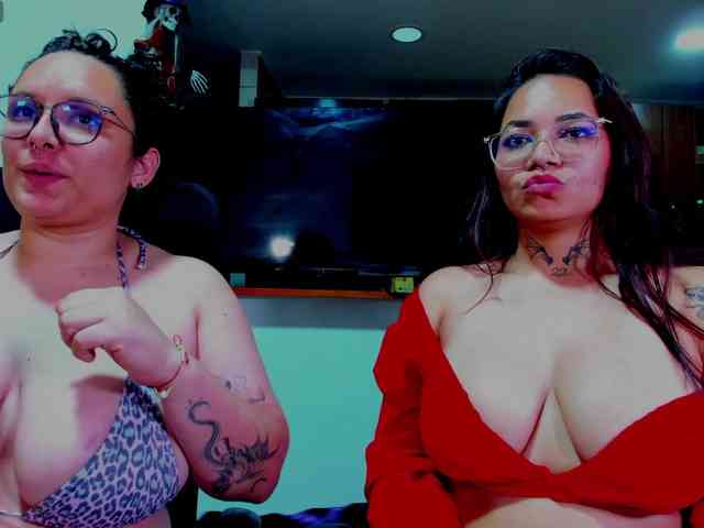MABELANDDANNY webcam