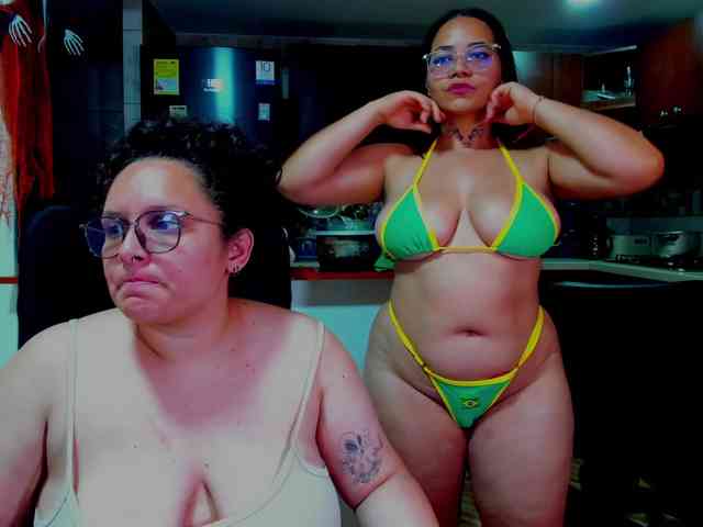 MABELANDDANNY webcam