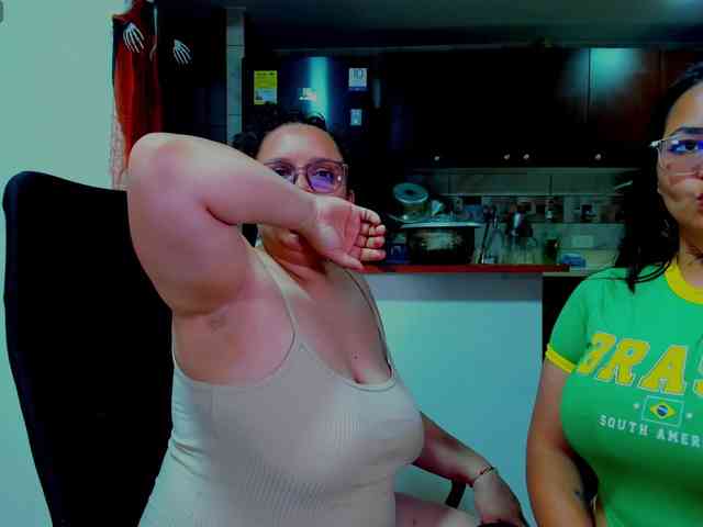 MABELANDDANNY webcam