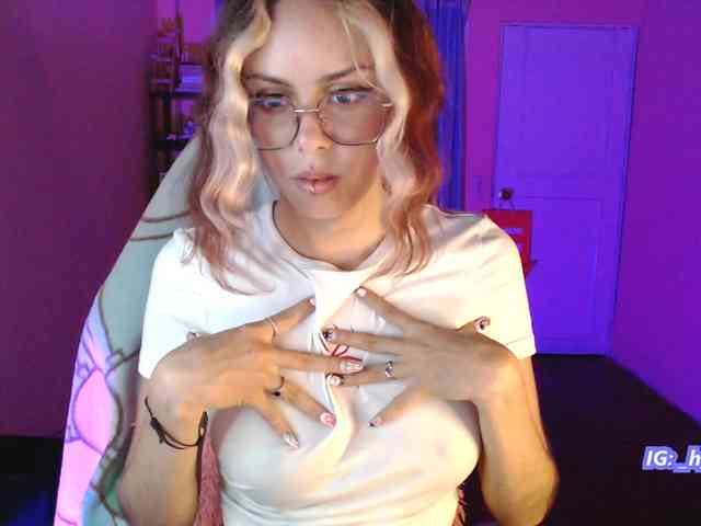 7Hana7 webcam