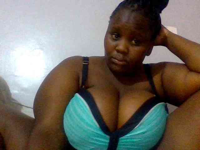 Bursty-Monique webcam