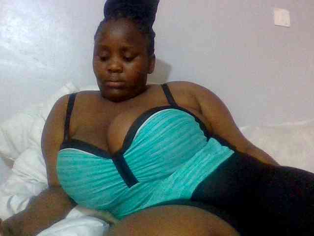 Bursty-Monique webcam