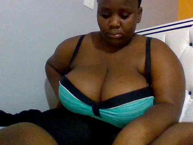 Bursty-Monique webcam