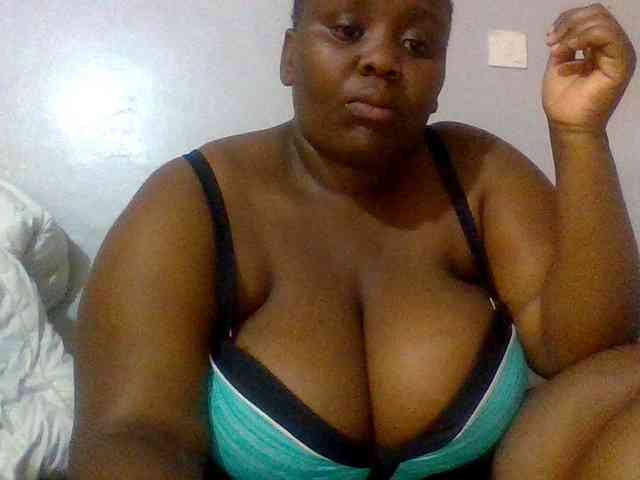 Bursty-Monique webcam