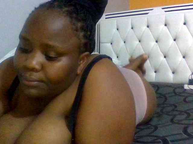 Bursty-Monique webcam
