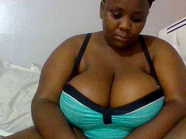 Bursty-Monique webcam