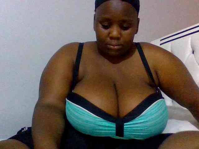 Bursty-Monique webcam