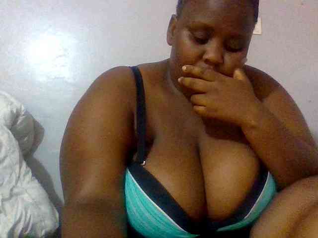 Bursty-Monique webcam