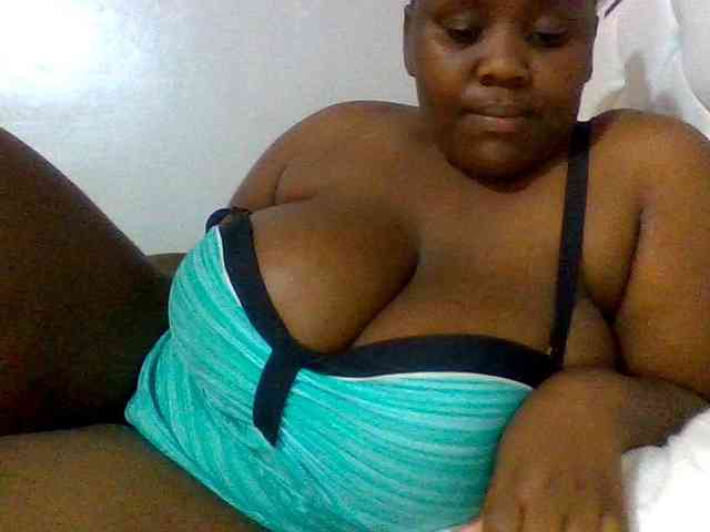 Bursty-Monique webcam