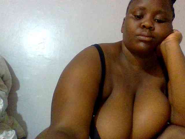 Bursty-Monique webcam
