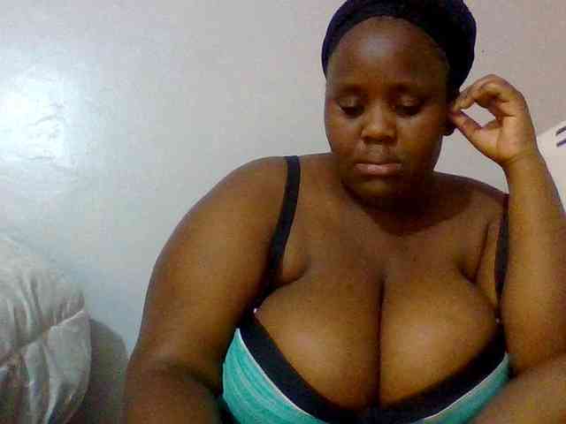 Bursty-Monique webcam