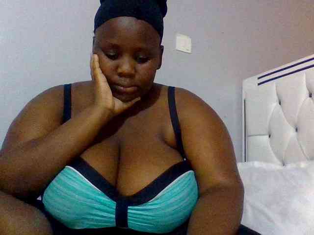 Bursty-Monique webcam