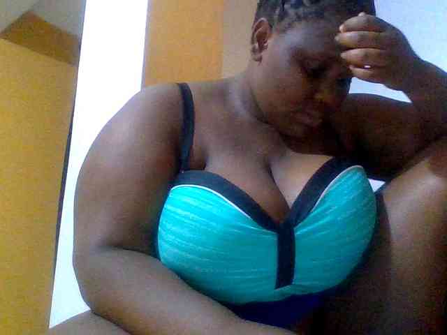 Bursty-Monique webcam