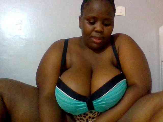Bursty-Monique webcam