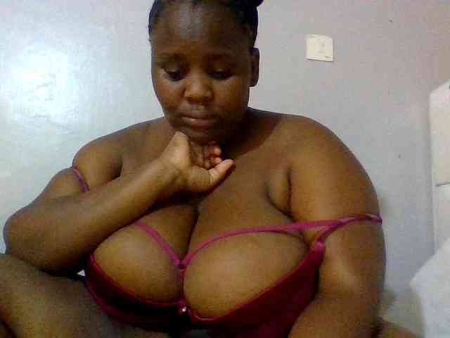 Bursty-Monique webcam