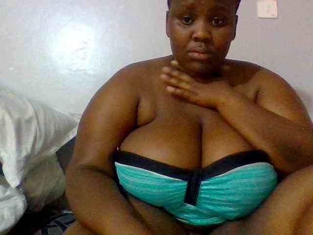 Bursty-Monique webcam