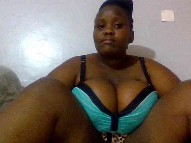 Bursty-Monique webcam