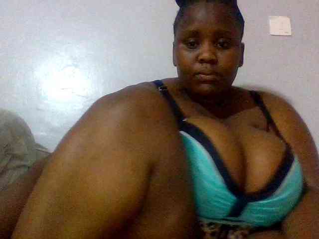 Bursty-Monique webcam