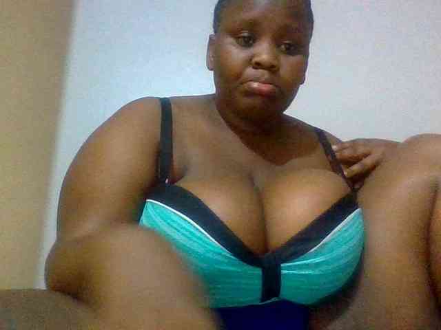 Bursty-Monique webcam
