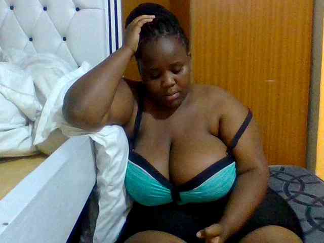 Bursty-Monique webcam