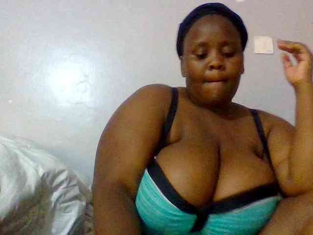 Bursty-Monique webcam