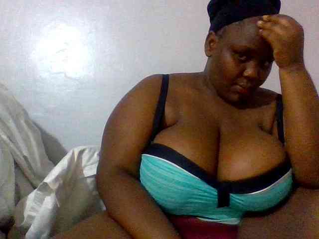 Bursty-Monique webcam