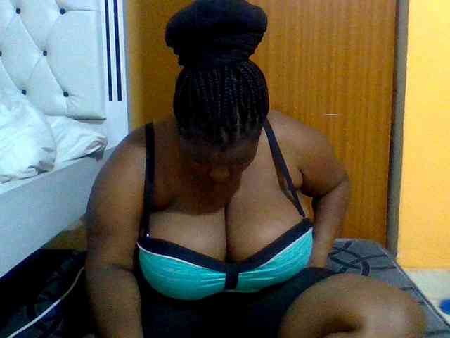 Bursty-Monique webcam