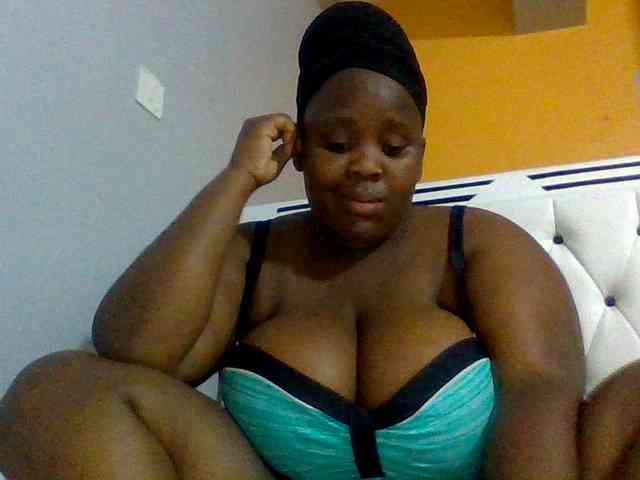 Bursty-Monique webcam