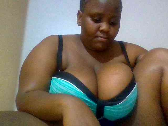 Bursty-Monique webcam