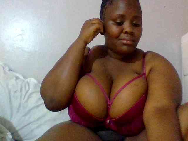 Bursty-Monique webcam