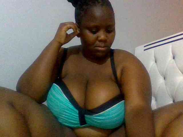 Bursty-Monique webcam
