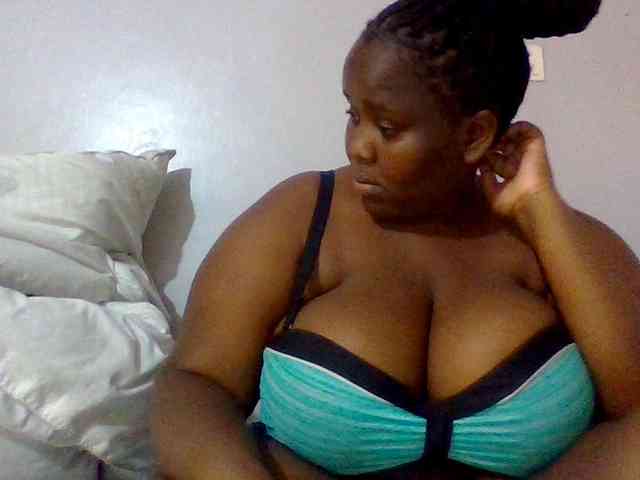 Bursty-Monique webcam