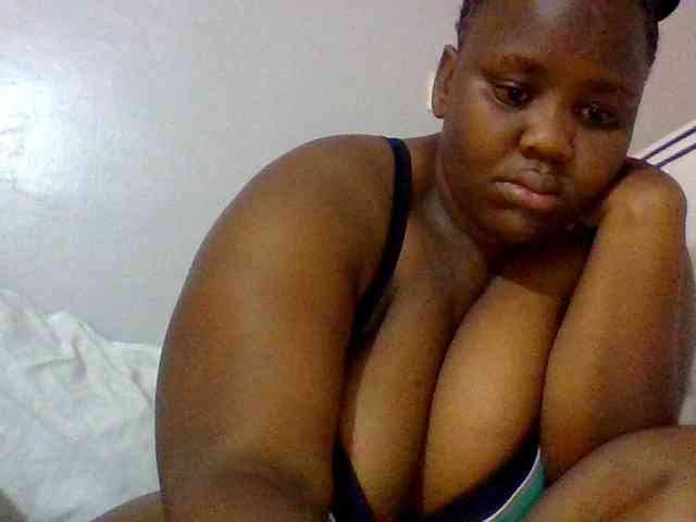 Bursty-Monique webcam