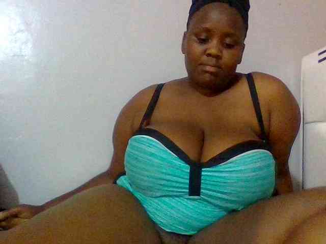 Bursty-Monique webcam