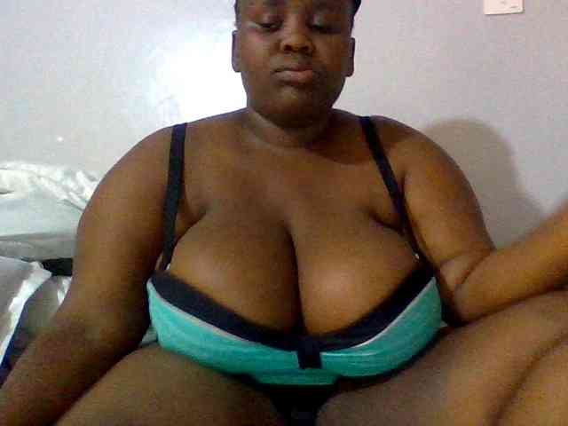 Bursty-Monique webcam