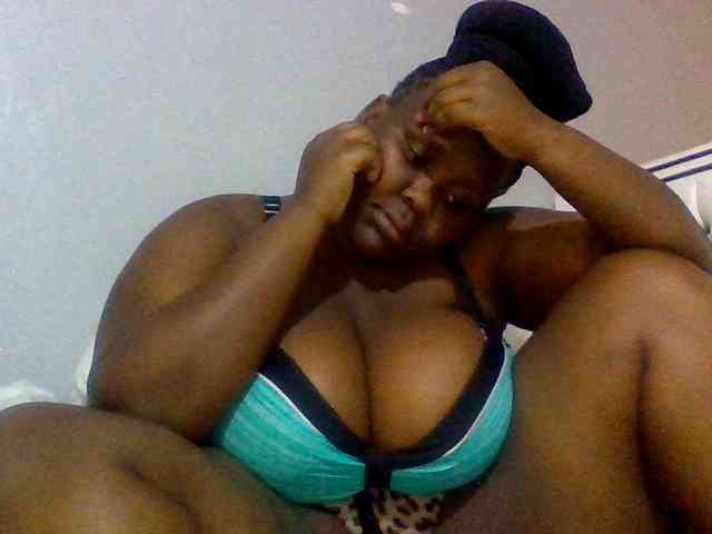 Bursty-Monique webcam