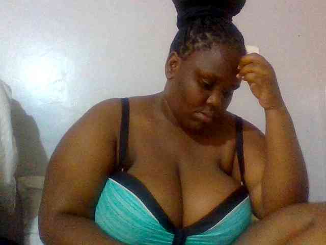 Bursty-Monique webcam
