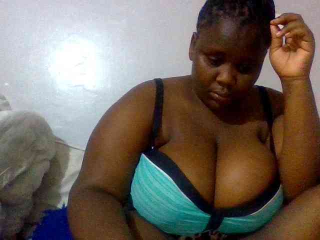 Bursty-Monique webcam