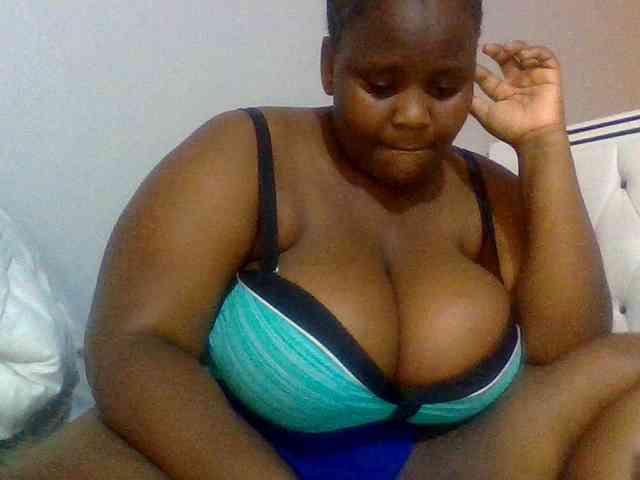 Bursty-Monique webcam