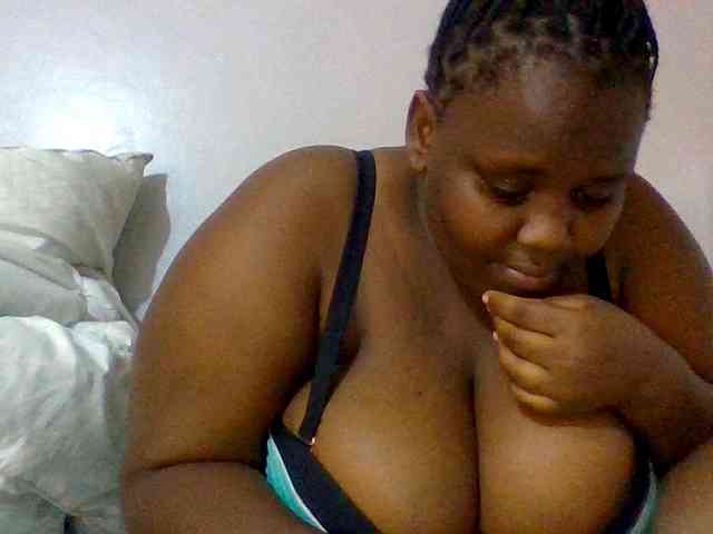 Bursty-Monique webcam