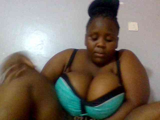 Bursty-Monique webcam